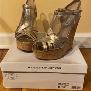 Steve Madden Women’s Wildness T-Strap Wedge